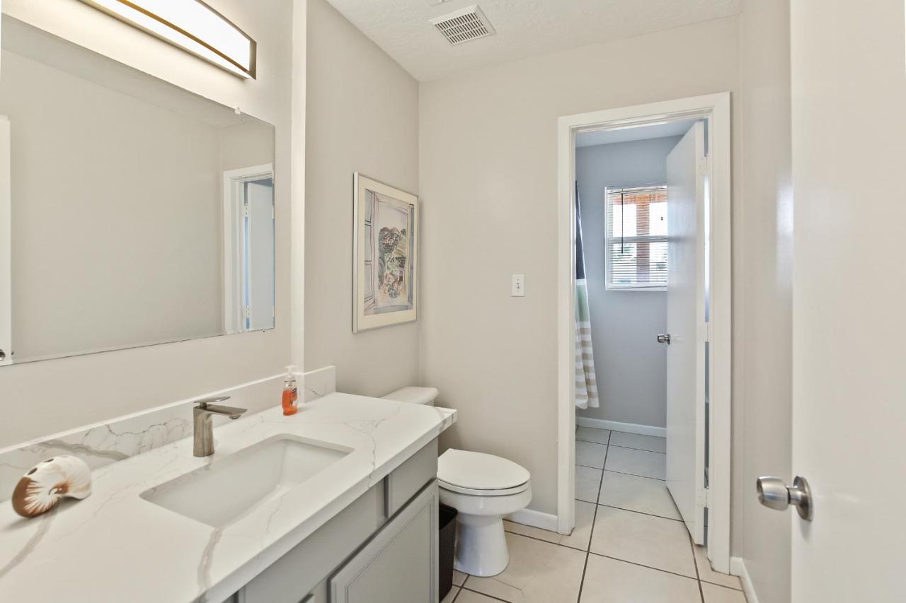 The Vista Of Palm Beach Galveston Exterior photo